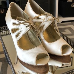 Seychelles Cream Satin Heels